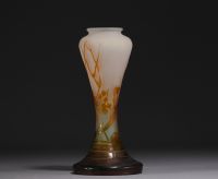 Émile GALLÉ (1846-1904) Acid-etched multi-layered glass vase decorated with water lilies and aquatic flowers, signed on the base.