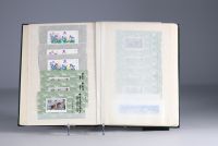 Set of various stamp albums and documents from China and around the world.