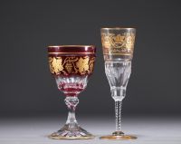 Val Saint Lambert - Ensemble de 24 verres à eau à motif Pampre d'or, signés.