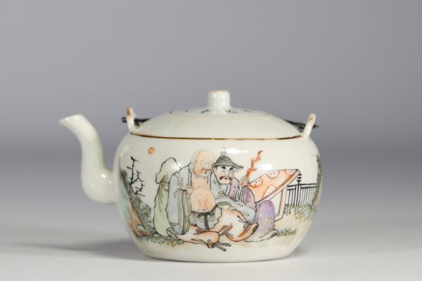 China - Dan Chen teapot in polychrome porcelain decorated with magi and poems, Quian Jiang Cai.