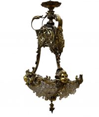 Lustre montgolfière, monture en bronze à décor de visage de chérubins, perles de verre, XIXème.