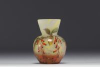 DAUM Nancy - Small vase in enamelled marbled glass decorated with small berries, signed.