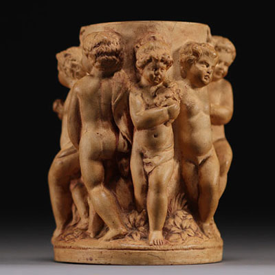 Small terracotta pot with Putti decoration. 19th century.