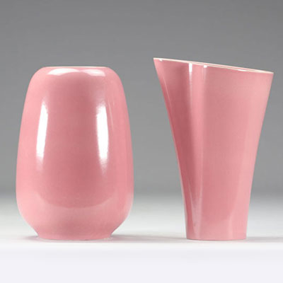 (2) VILLEROY & BOCH Septfontaines, deux vases en rose en faïence de différentes tailles