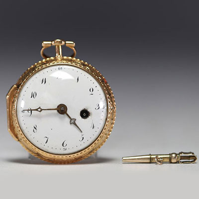 Montre de poche « Oignon » en or 18k, mouvement à coq, clé de remontoir, signée Romilly à Paris, poids total de 59gr.