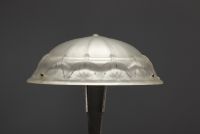 Muller Frères Lunéville - Pair of Art Deco desk lamps, stylized glass domes. Signed.