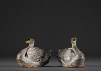 Meissen - Couple of young Swans in porcelain, crossed swords mark under the piece.