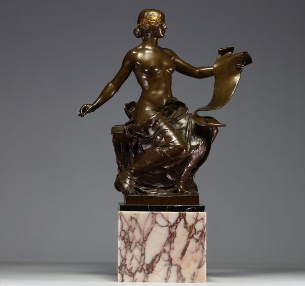 Georges Marie Valentin BAREAU (1866-1931) ‘Allégorie de l'histoire’ Sculpture in bronze with brown and gold patina, signature and Barbedienne foundry stamp.