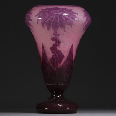 Le Verre Français - Acid-etched multi-layered glass vase decorated with dahlias, signed on the base.