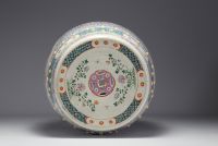 Chine - Tabouret en porcelaine de la famille rose décor de pivoines et d'oiseaux en cartouches, vers 1900