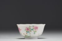 Chine - Rare et remarquable ensemble de neuf bols et soucoupes en porcelaine polychrome à décor d'enfants, Yongzheng, XVIIIème.