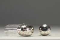 Set of two crystal scent boxes with silver lids, produced by Schäfer Piccadilly in London.