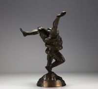 Jeff LAMBEAUX ( 1852-1908) Attr. to ‘Les Lutteurs’ Sculpture in bronze with green patina, unsigned.