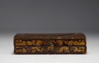 Japan - Rare lacquer and gold quadrille game box with Phoenix decoration, Edo period, 18th century.