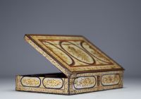 Painted wooden jewellery box, 18th century.