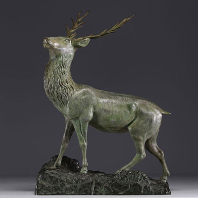 Arthur PUYT (1873-1955) ‘Cerf’ Sculpture in bronze with green patina, circa 1930-40. Signed on the base.