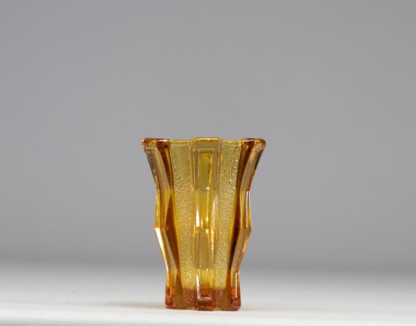 Scaillont Vase, Amber, Art Deco 1930-1935