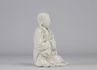 Guanyin statue in Chinese white with a rare male face from the 17th century