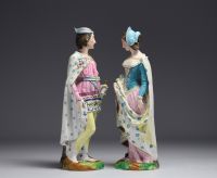 Paire de figurines en porcelaine polychrome d'Andenne, XIXème.