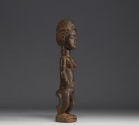 Côte d'Ivoire - Statue féminine Baoulé en bois sculpté.