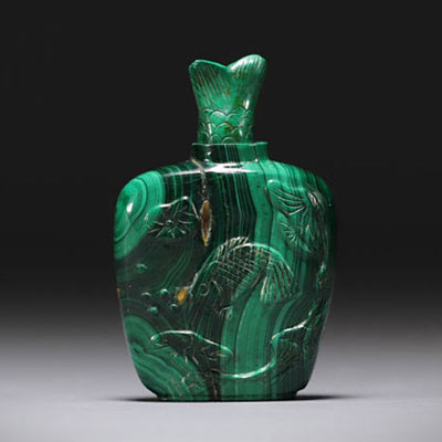 China - Malachite snuffbox decorated with fish and ducks