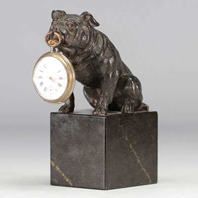 Watch case in the shape of a black Bull dog on a base from the 1900s