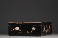 Japan - Nagasaki lacquer and marquetry Masonic chest, Edo, 19th century.