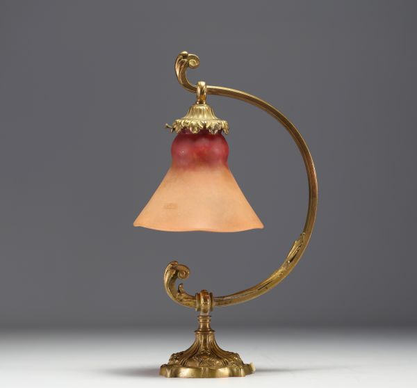 DAUM Nancy - Tulip lamp in marmorated glass, gilded bronze base, signed.