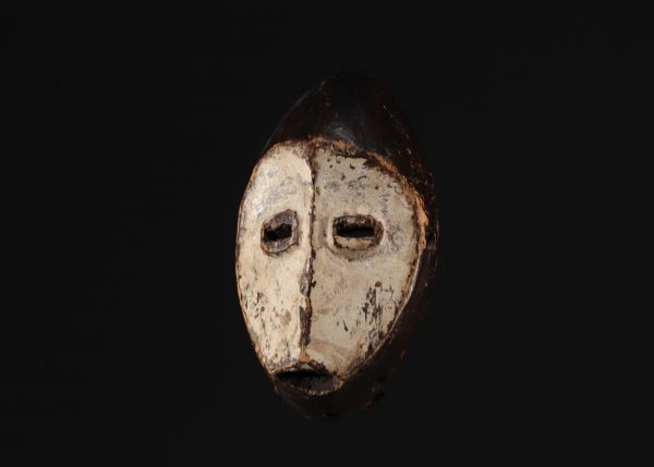 DRC - Lega mask in sculpted wood and pigments - Michel Boulanger Collection Liège