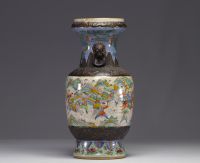 China - Nanking porcelain vase with battle scene decoration, 19th century.