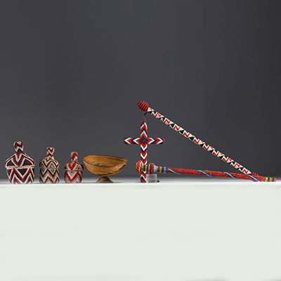 Africa - Set of beaded objects and a Tutsi cup.