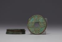 China - set of sixteen sapèques, bronze coins dating from the 17th century