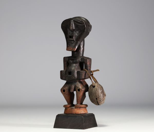 Africa DRC - Songye fetish statue in carved wood, early 20th century.