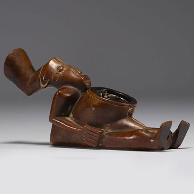 Africa - Mangbetu carved wooden pipe.