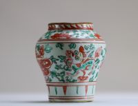 China - Green family polychrome porcelain vase, Kangxi