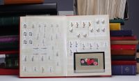 Set of various albums of stamps, banknotes (China, Brazil) and documents from China and around the world.