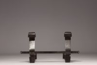 Raymond SUBES (1891-1970) attr. à - Pair of wrought iron andirons, circa 1930.