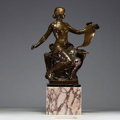 Georges Marie Valentin BAREAU (1866-1931) ‘Allégorie de l'histoire’ Sculpture in bronze with brown and gold patina, signature and Barbedienne foundry stamp.