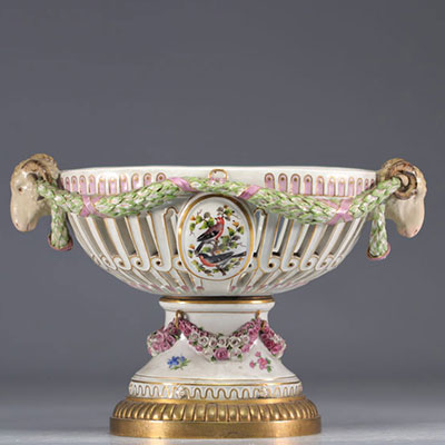 MEISSEN polychrome porcelain openwork quadripod bowl decorated with birds in medallions and ram heads