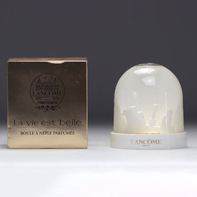 LANCÔME snow globe representing a white universe and comes with its original LANCÔME box from Paris in 2015