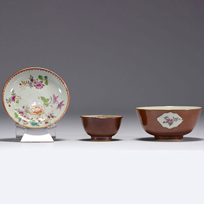 Chine - Ensemble de trois pièces en porcelaine d'époque XVIIIème.