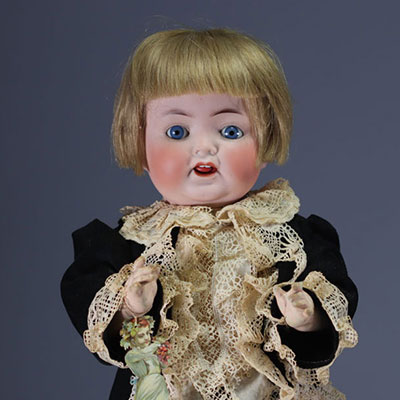 HEUBACH - Bisque character baby head n° 342, circa 1920.