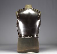 Cuirasse de cuirassier de la Garde impériale modèle 1855 en acier, plastron matriculé 161, taille 1.