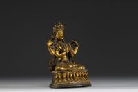 Chine - Tibet - Figure de Shadakshari Lokeshvara en bronze doré d'époque XVIIème.