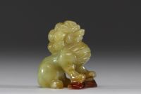 Chine - Lion de Fô, sculpture en jade.