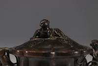 China - bronze perfume burner decorated with fantastic animals, Kangxi mark.