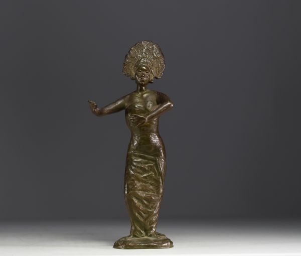 Antique bronze sculpture of an Indonesian dancer.