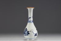 China - White-blue porcelain vase with flower design, Kangxi.