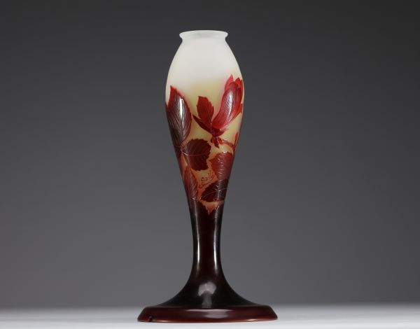 Émile GALLÉ (1846-1904) Acid-etched multi-layered glass lamp base with magnolia design, signed.