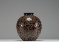 Vietnam - Bien Hoa, polychrome stoneware vase, frieze decoration of dragons, circa 1920.